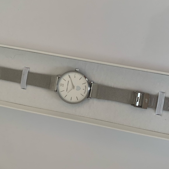 BNIB Silver Jilly Box Jillian Harris x Larsson & Jennings Watch - Picture 5 of 6
